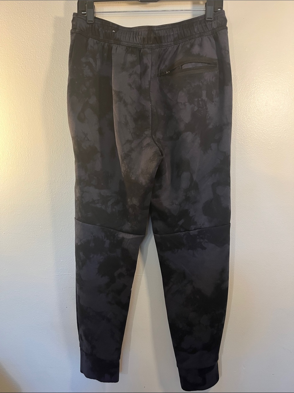 American Eagle Outfitters Black & Gray Tie-Dye Joggers - Picture 3 of 4